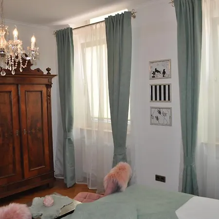 Guest house Hofgarten Rosa 3*