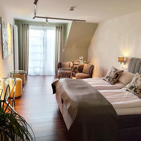 Hofgarten Rosa Ilbesheim bei Landau in der Pfalz