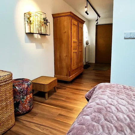 Hofgarten Rosa Ilbesheim bei Landau in der Pfalz