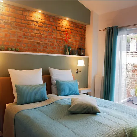 Πανσιόν Hofgarten Rosa 3*