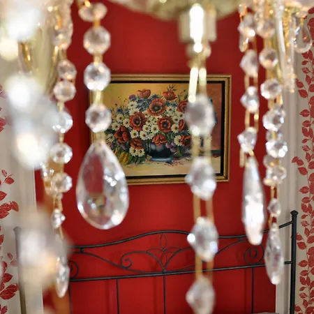 Hofgarten Rosa בית הארחה 3*