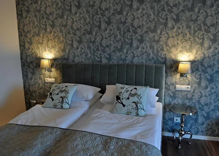 Gasthof Hofgarten Rosa Ilbesheim bei Landau in der Pfalz