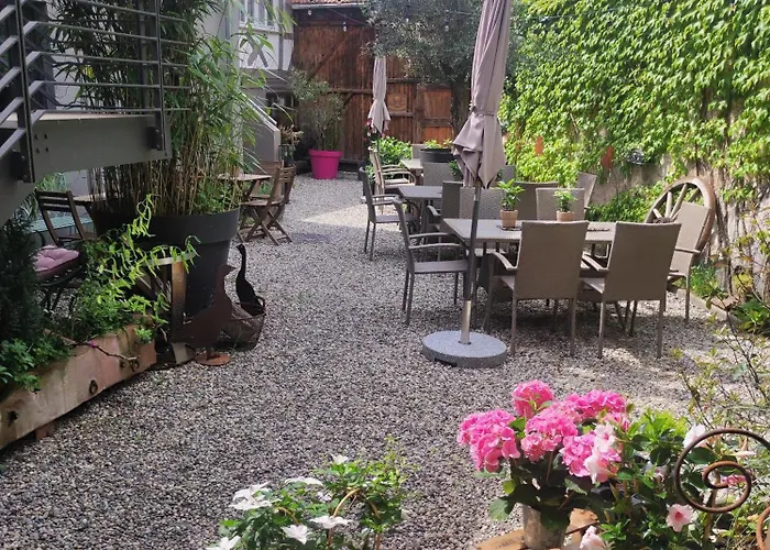 Gasthof Hofgarten Rosa 3*