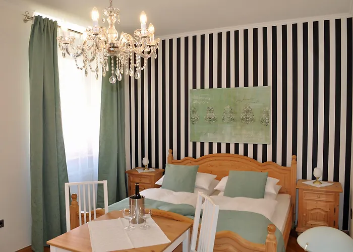 Gasthof Hofgarten Rosa Ilbesheim bei Landau in der Pfalz